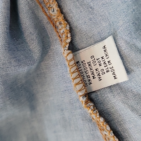 INSO Distressed Jean Top - Picture 3 of 4